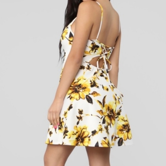 Fashion Nova Dresses - Picture 3 of 4